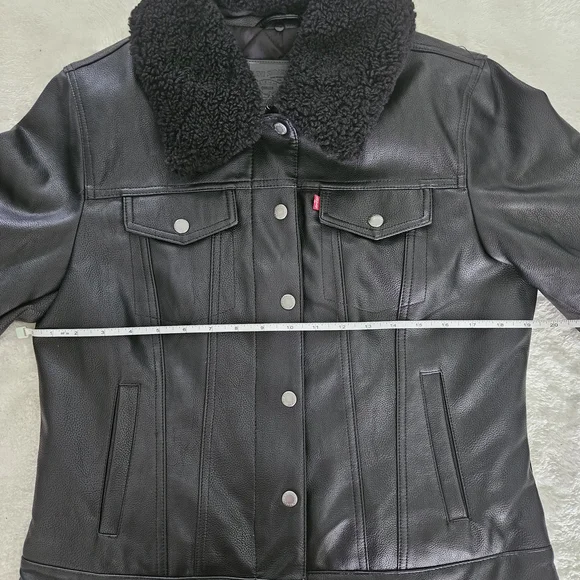 NWT Levi's Faux Leather Tucker Black Jacket Size M Moto Streetwear Retro Utility - Picture 11 of 15